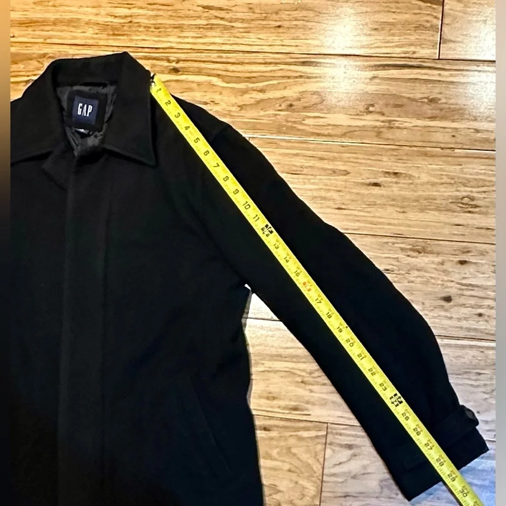 Gap Women’s Wool Blend Hidden Button Black‎ Topcoat Size S